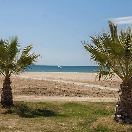 Club Villamar - Isik Villa *